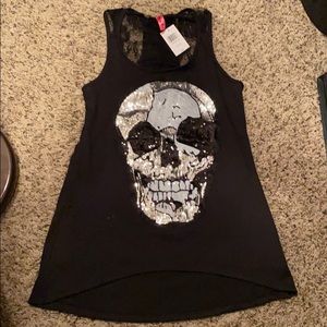 NWT sequent skull tank with a lace back